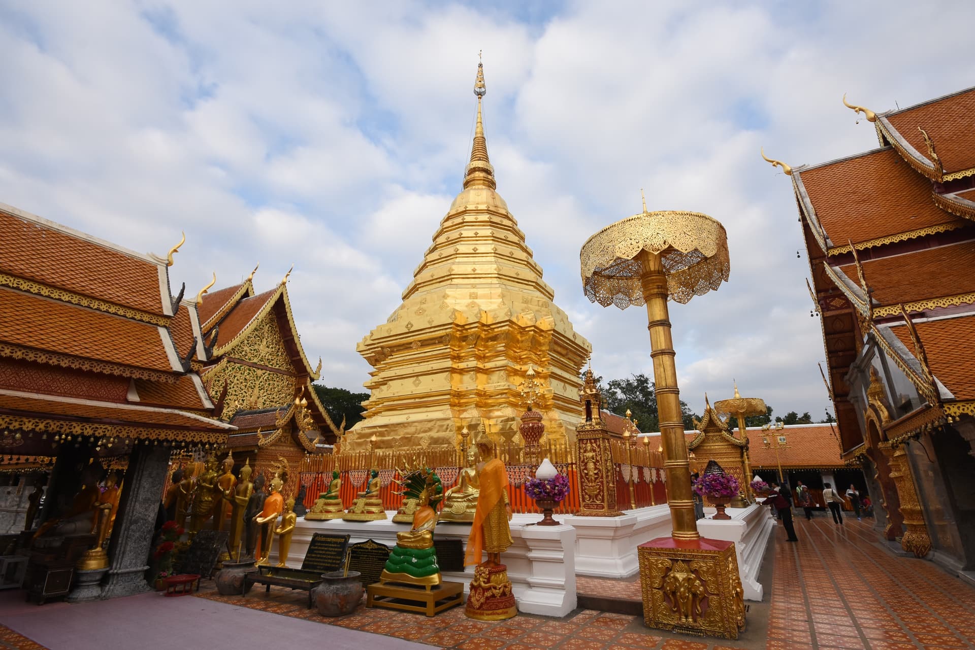 Le Wat Phra That Doi Suthep
